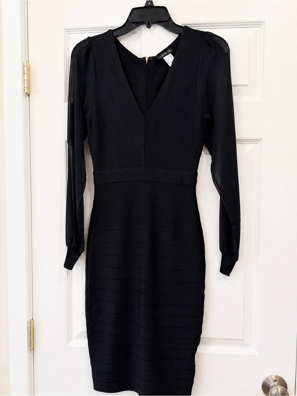 VENUS Black V-Neck Long Sleeve Sheath Bandage Dress Bodycon